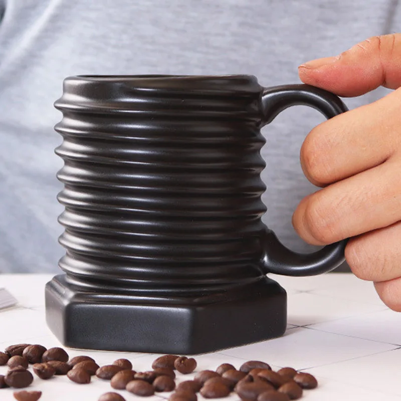 Креативная керамическая кофейная кружка объемом 380 мл черного/золотистого цвета, индивидуальные чашки и кружки, молочная керамическая кружка для завтрака, лучшие подарки для друзей
