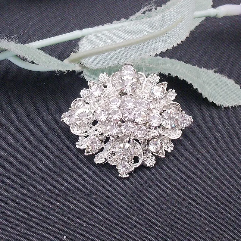 Брошь из металлического сплава в форме цветка с родиевым покрытием 2018|brooch