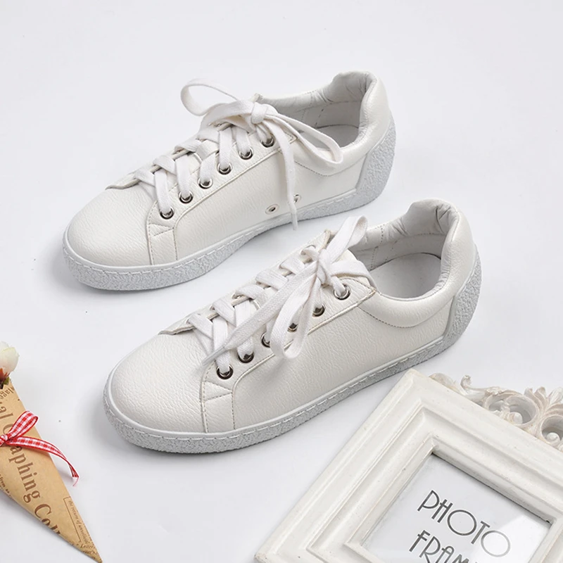 

2018 autumn new flat shoes women fashion metal zipper decoration simple shoes simple casual shoes women.