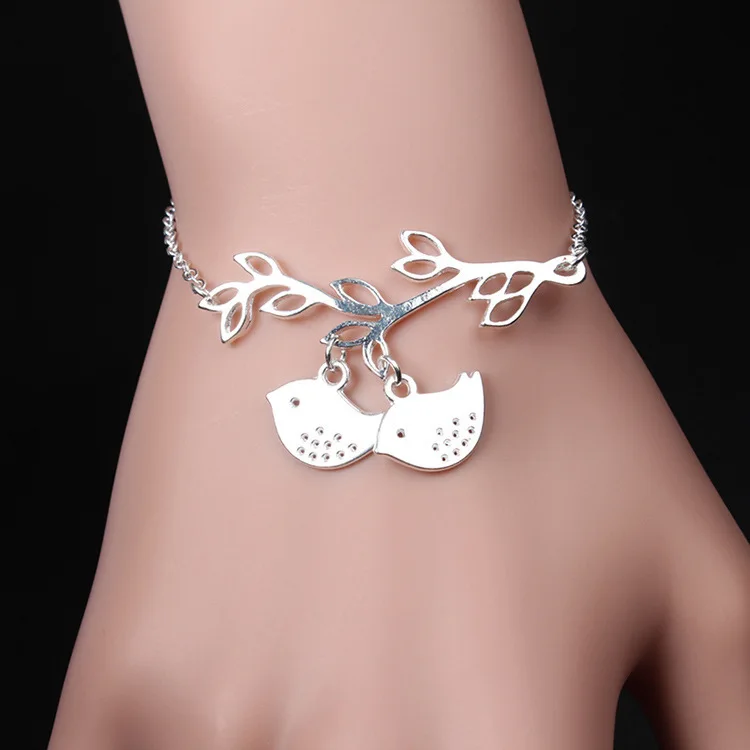 

Fashion Cute Birds Leaves Pendant Chain Bracelets for Women Bohemian Adjustable Charm Bracelet Femme