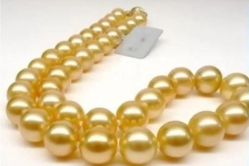 

FREE SHIPPINGAAA 10mm round Gold Sea South Shell Pearl Necklace 18