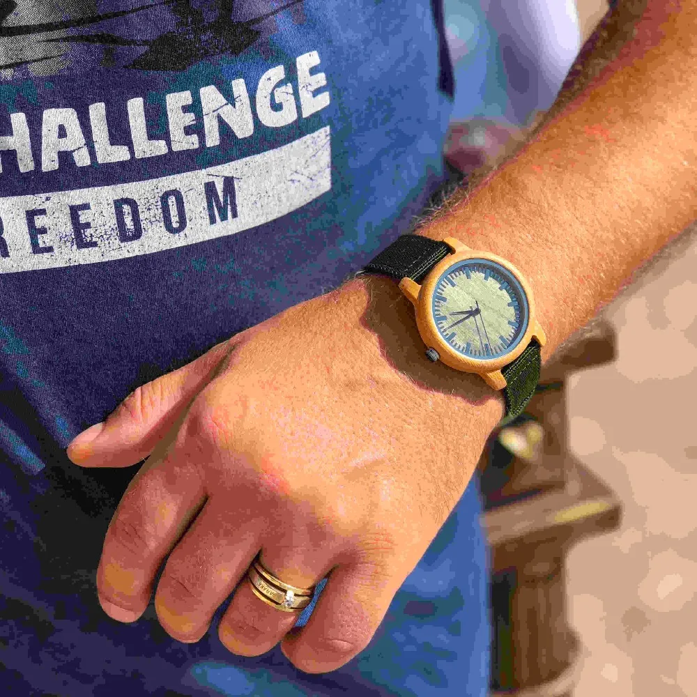 BOBO BIRD Mens Natural Wood Bamboo Watches Womens Vintage Wooden Watch relogio masculino Green Dial Nylon Strap in Wood box