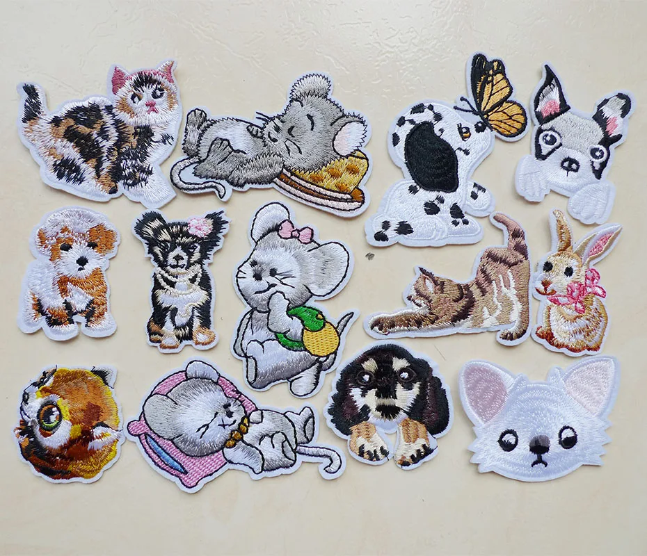 

1Pcs Cartoon Cute Dog Mouse Cat rabbit Iron On Patches Animals Embroidery Applique Sewing for Clothes Apparel Stickers Badges