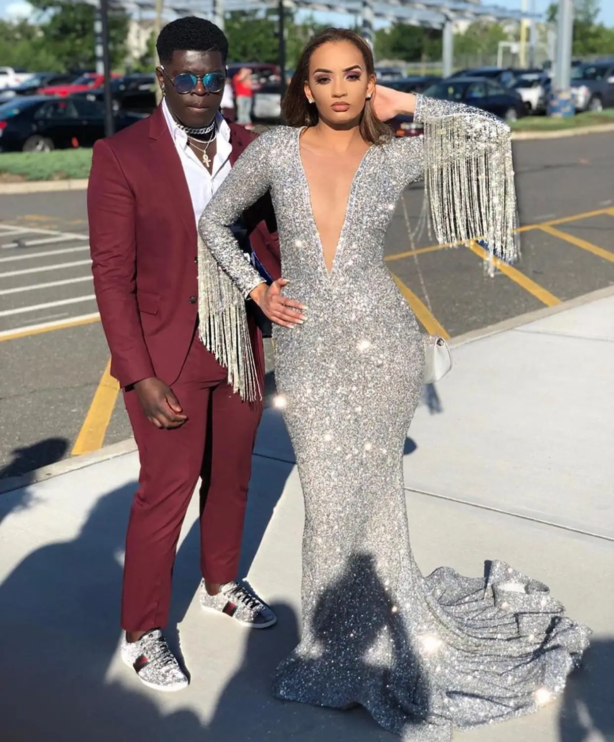 

Sliver Grey Sparkly Mermaid Prom Dress Long Sleeves Sexy Deep V Neck Tassel Women Plus Size Formal Evening Party Gowns