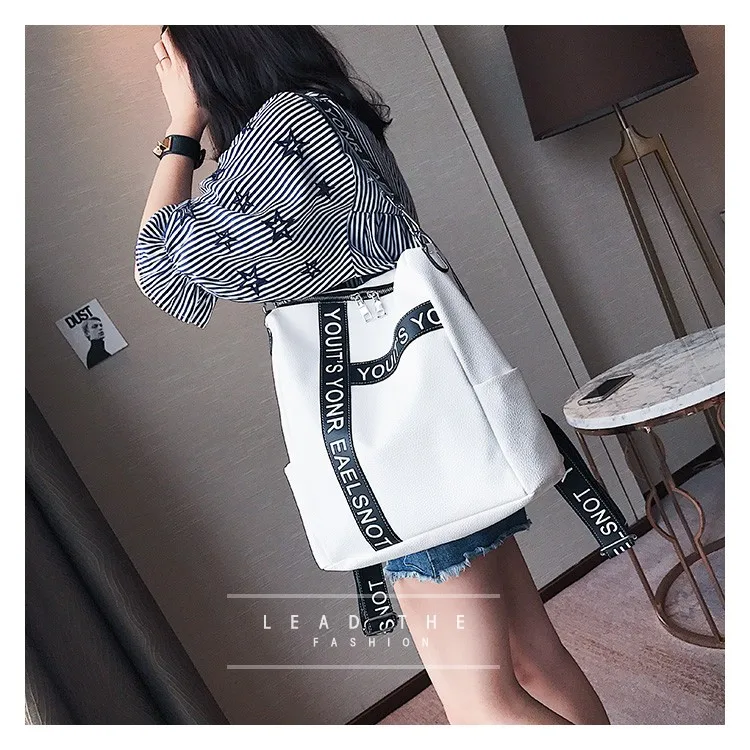 Mochila feminina novo coreano selvagem escola vento