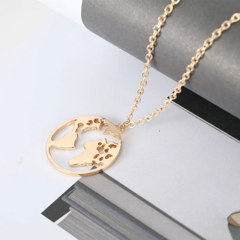 

Fashion Jewelry Woman Necklace Geometric World Map Clavicle Chain Statement Necklace Bohemian Steampunk Short Necklace