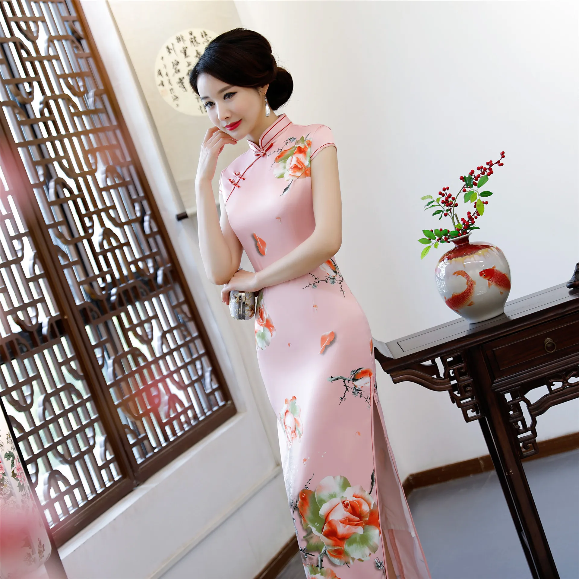 Печати Cheongsam подобные шелковые длинные платья Oriental стиль Qipao для женщин китайское традиционное платье винтажное платье Qi Pao - Цвет: 2277 powder