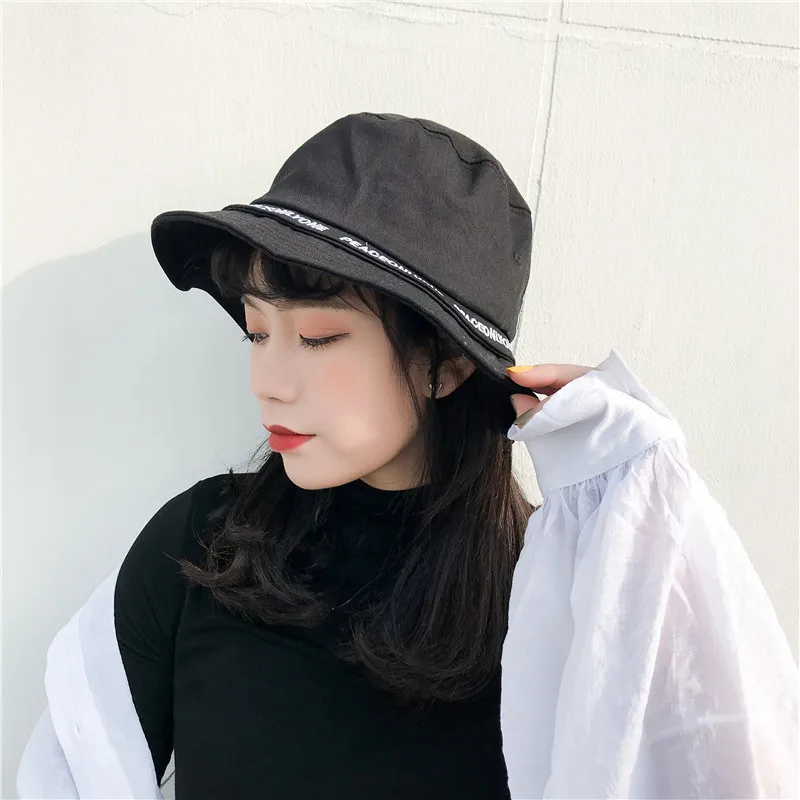 Летние Шапки 2018 новые модные женские туфли Панама черный белый цвет письмо