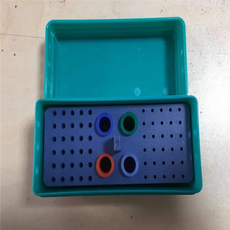 571838499
