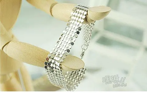 

New Arrival Korean Fashion Multi-layer Metal Sequins Bracelet B71