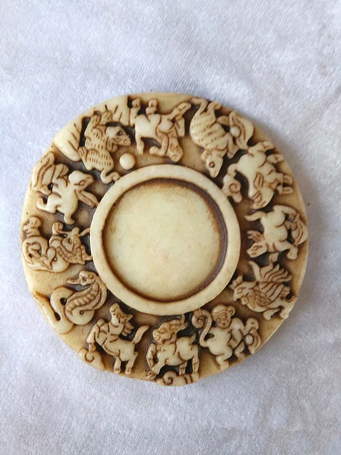 jade zodiac pendant