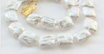 

FREE SHIPPING>@@> N1530 baroque white freshwater cultured pearl necklace