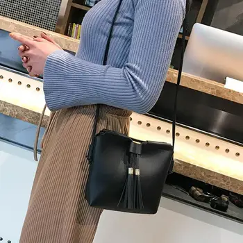 

Bucket Tassels Small Handbag Women Shoulder Bag PU Leather Crossbody Bags Fashion Brand Sling Handbags Female Mini Messenger Bag
