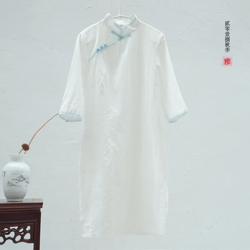 

Autumn New Elegant Girl Cheongsam Improved Long Section Original Literary Plate Buckle Tea Service Loose Was Thin Chinese