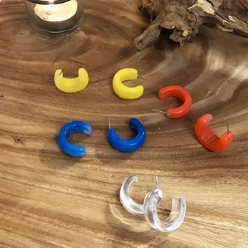 

AOMU Summer Simple Colorful Smooth Acrylic Transparent C-shape Curved Semicircle Stud Earrings for Women Punk Gift Party Jewelry