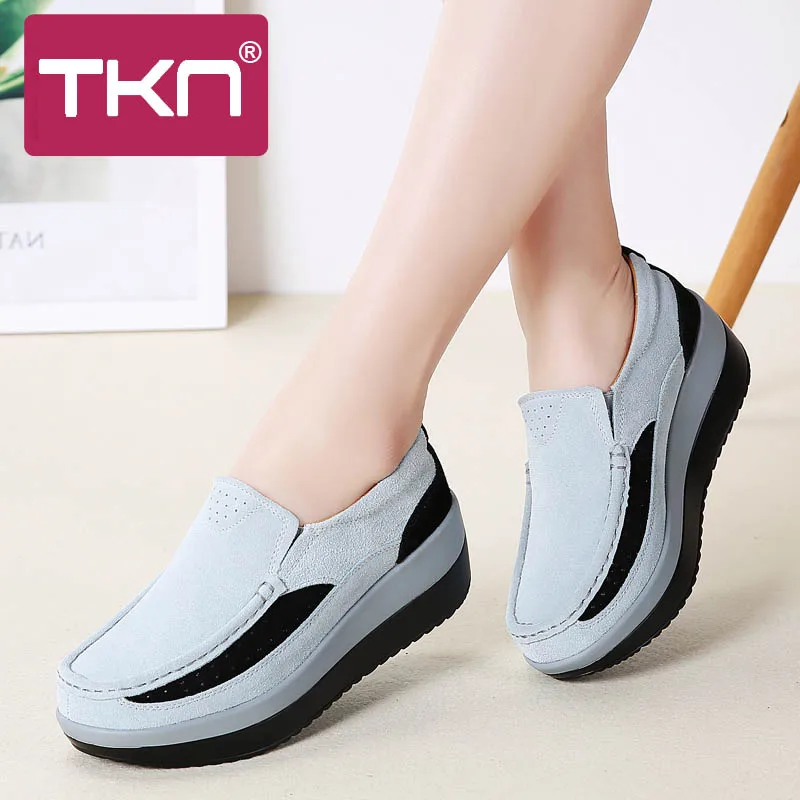 

TKN 2019 Spring Women Flats Platform Shoes Suede Leather Oxfords Shoes Women Slip on Ladies Casual Sneakers Shoes Moccasins 1887