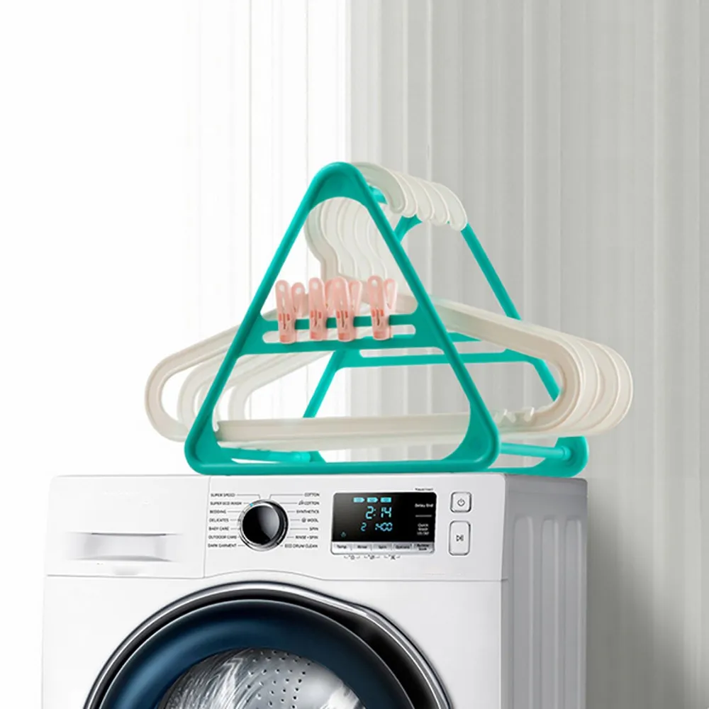plastic hanger stand