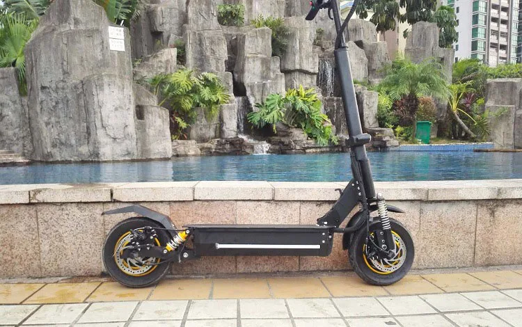 Sale 1600W 10 inch Electric Scooter Foldable 2 Wheel Electric Longboard Hoverboard Skateboard Off Road Electric Wheel for Adult 48V 9