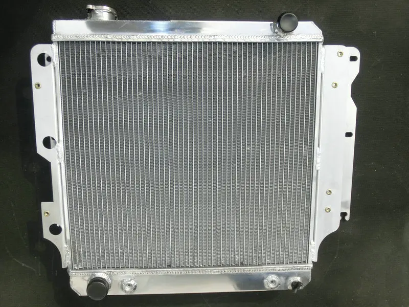 Aluminum Radiator For Jeep Wrangler YJ/TJ/LJ RHD AT/MT(right hand drive) 1987 2006 in Oil