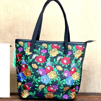 

2019 new Yunnan Ethnic Floral Embroidered Ladies Handbags Vintage Canvas Tote Bags for Women Shoulder Bag Women Shopping Bag