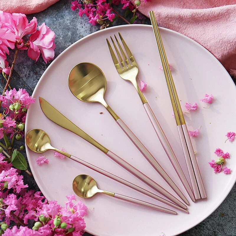 Pink gold dinnerware set (7)