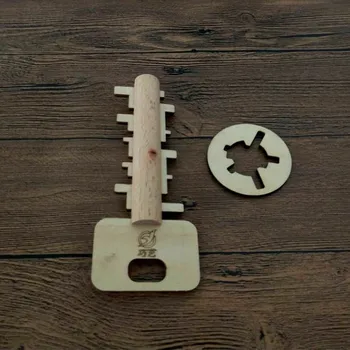 

Hot Selling Creative Design Wooden Unlock Puzzle Key Toy Classical Kong Ming Lock Toys Intellectual Educational For Children