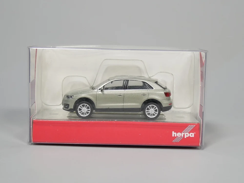 Модель в масштабе Ho herpa 1:87 модель автомобиля Audi Q3|Наземный транспорт| |