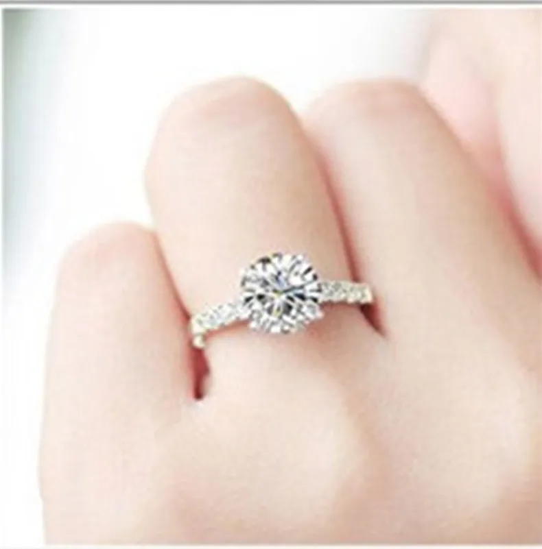 Муассанит кольцо положительный 1CT Обручение Кольцо стерлингового Серебряные ювелирные изделия синтетические Муассанит кольцо для Для женщин синтетических алмазов кольцо