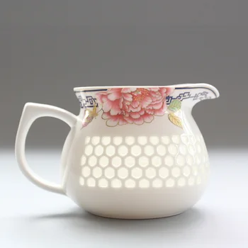 

Blue and White Porcelain Hollow Honeycomb Glass Ceramic Tea Cup Kung Fu Tea Set Fair Cup Water Mug Puer Tea Bowl Drinkware