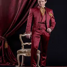 Индивидуальный заказ бордовые мужские Костюмы Классический дворец Нарядные Костюмы для свадьбы жениха Смокинги для женихов барокко Стиль Вышивка Человек пиджак+ Брюки для девочек+ жилет