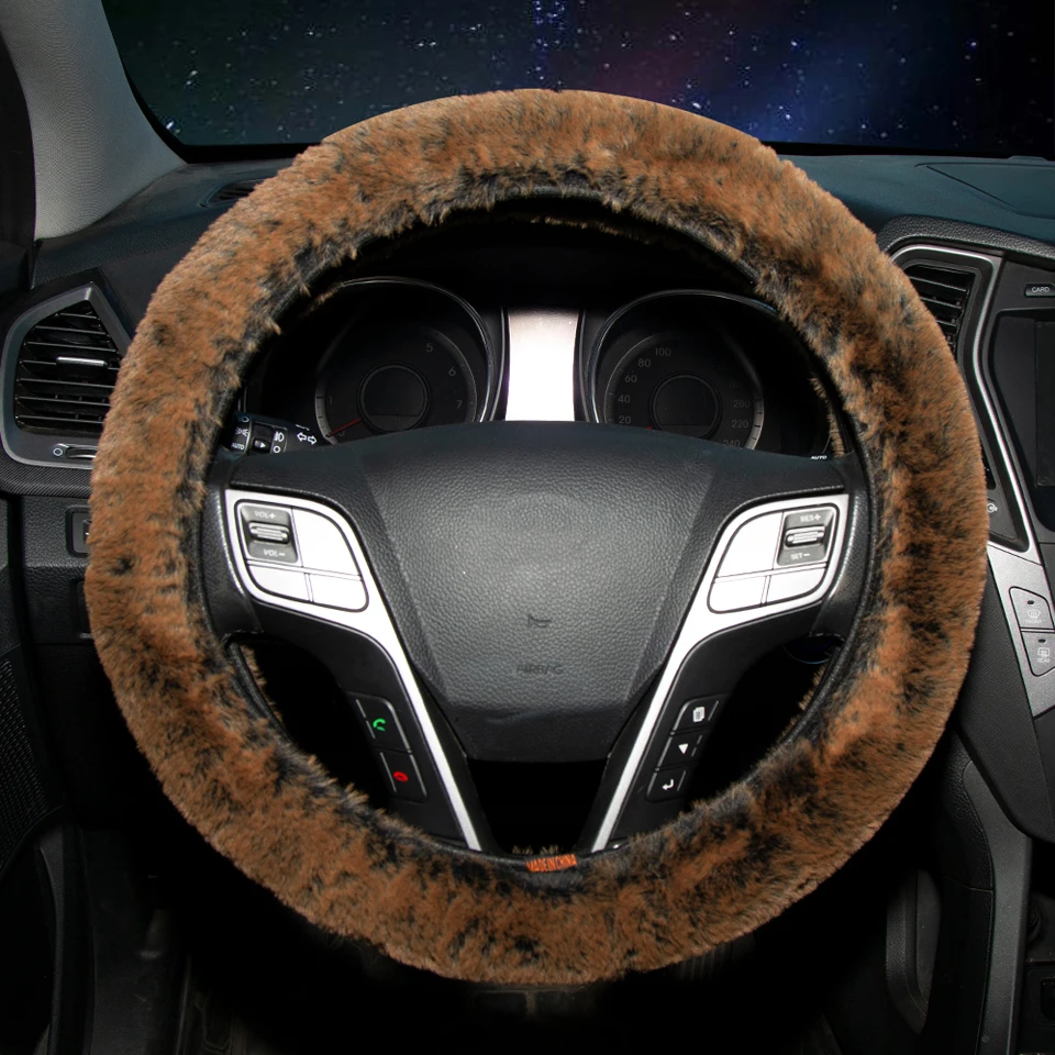 Faux Fur Wheel Cover 02.detail.05