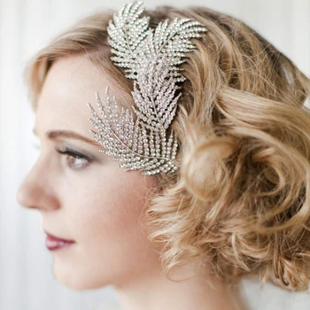 

1Pcs Fashion Metal Leaf Shape Hair Clip Barrettes Rhinestone Hairpin Barrette Color Feather Hair Claws Hair Styling Tool
