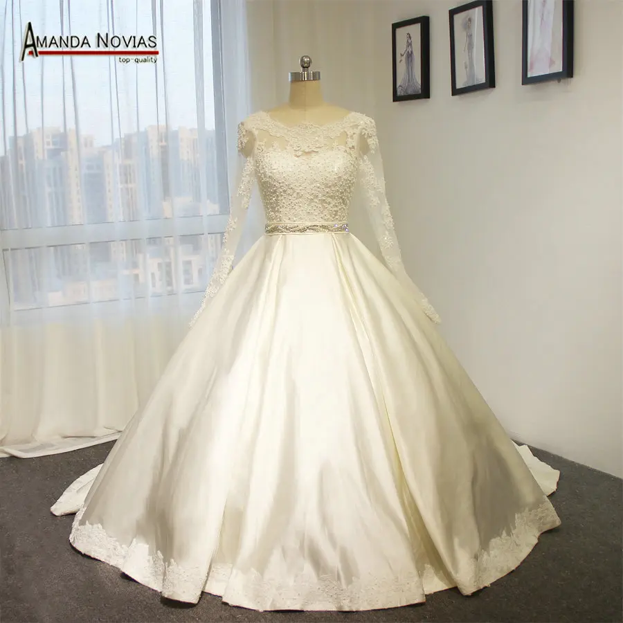 

High quality customer order satin wedding dress wedding gown with beading belt