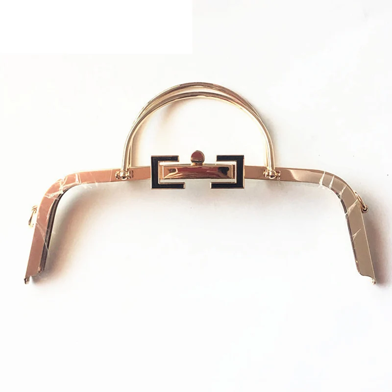 Purse Frame 4