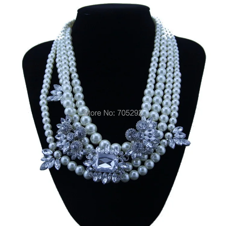 New Vintage Luxury Multilayer Pearl Chain with Crystal Flowers Choker