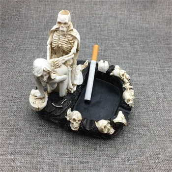 

MR.K Creative Fashion Style Resin Skeletons Ashtrays 12x12x11cm Retro Handmade Old Made Skulls Skeletons Cigarette Cigar Ashtray