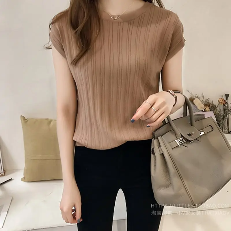 

2019 Summer Ice Silk Knitted Tops Short Sleeve Solid Slim Bright Office Lady Work Causal Silk Shirts Fashion Slim Knitwear
