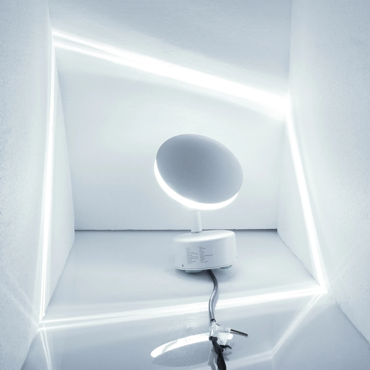 Волшебный Цвет Светильники для крыльца светодиодный настенный светильник 360 градусов коридор этаж KTV Отели эффект света 85-265 V 15 Вт Водонепроницаемый IP60