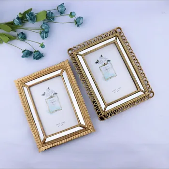 

European Retro Gold Mirror Photo Frame Set Table French Neoclassical Small Luxury Set Table Resin Picture Frame Decoration