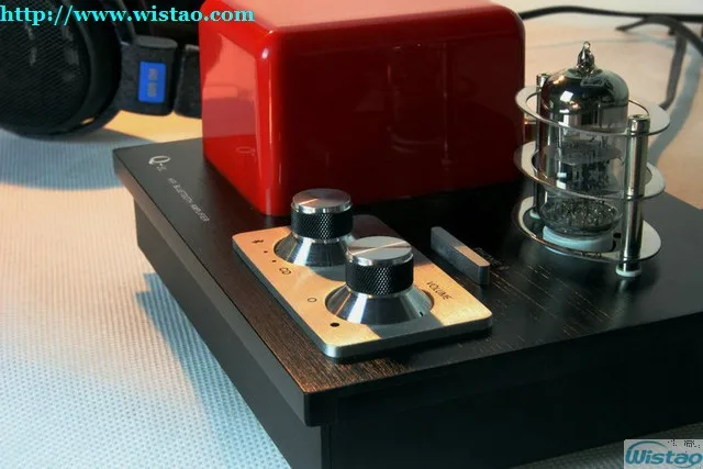 HIFI Bluetooth 4.0 Tube Headphone Amplifier 2x2.5W 16 to 600ohms 6N3 tubes Pre-amp RCA Input HIFI Desktop Amp HIFI Bluetooth 4.0 Tube Headphone Amplifier 2x2.5W 16 to 600ohms 6N3 tubes Pre-amp RCA Input HIFI Desktop Amp