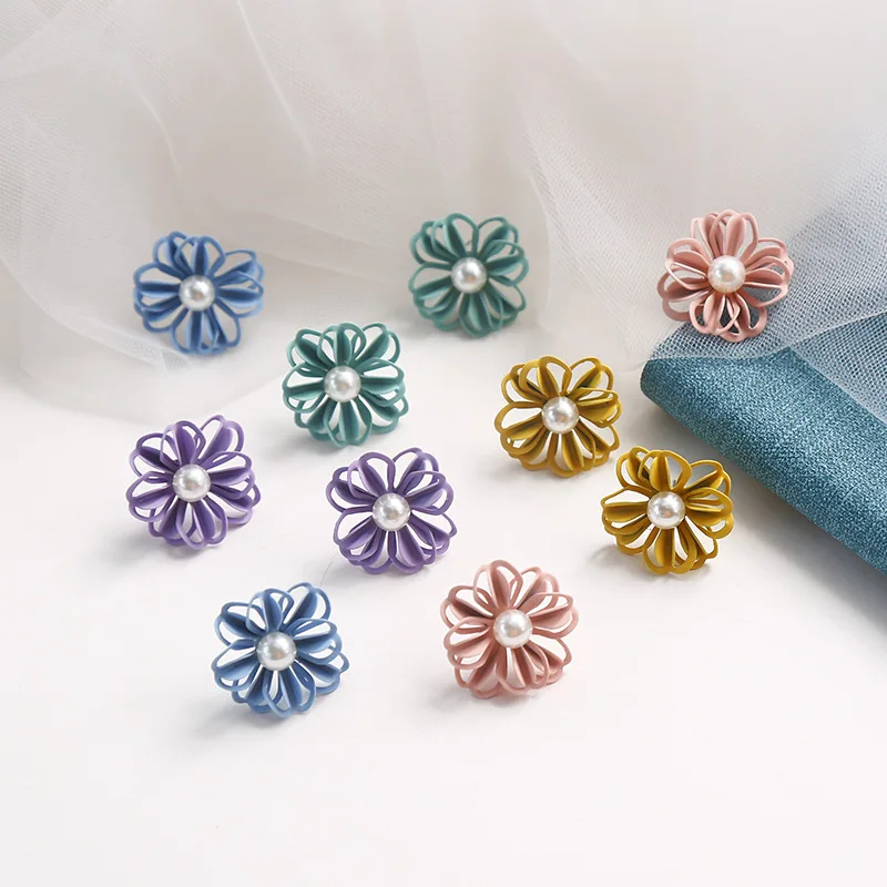 

Korean Cute Hollow Flower Pearl Sweet Fresh Woman Girls Stud Earrings Fashion Jewelry Holiday-KQQE