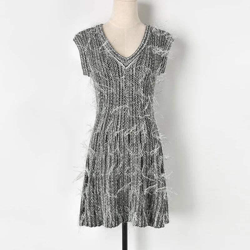 

Vintage 2019 Women Summer Dress V-neck Tassel Sleeveless A-line Knee-length Mid Knitted Dress Femme Party Dresses Vestidos Mujer