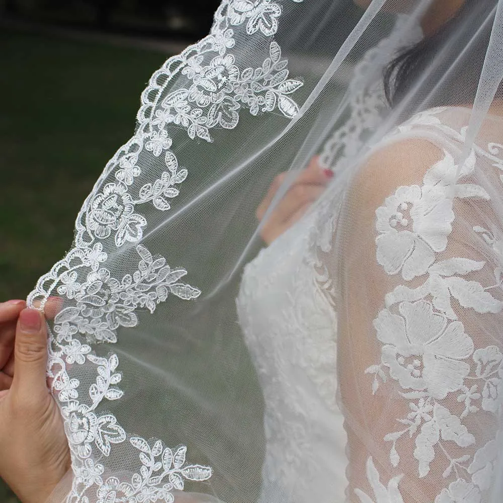 Bridal Veil One Layer Lace Appliques Edge Short Woodland Wedding Veils Comb New White Ivory