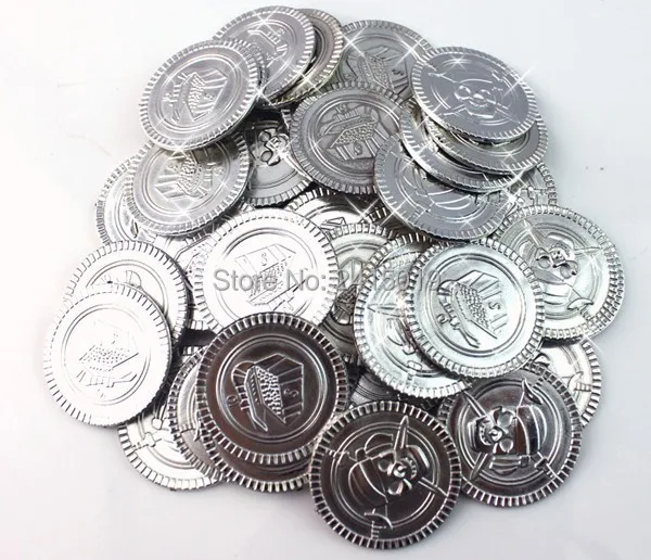 Бесплатная доставка cool100pc Пластиковые пиратские сокровища Скелет кросс костяные