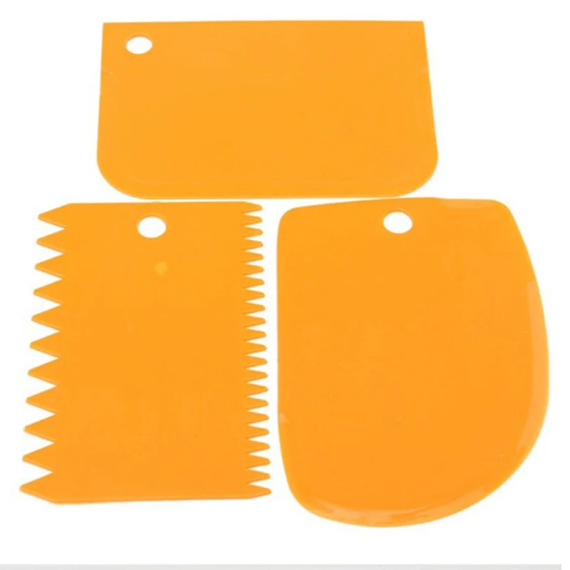 

3Pcs/set Plastic Dough Icing Fondant Scraper Cake Decorating Baking Pastry Tools Plain Smooth Jagged Edge Spatulas Cutters