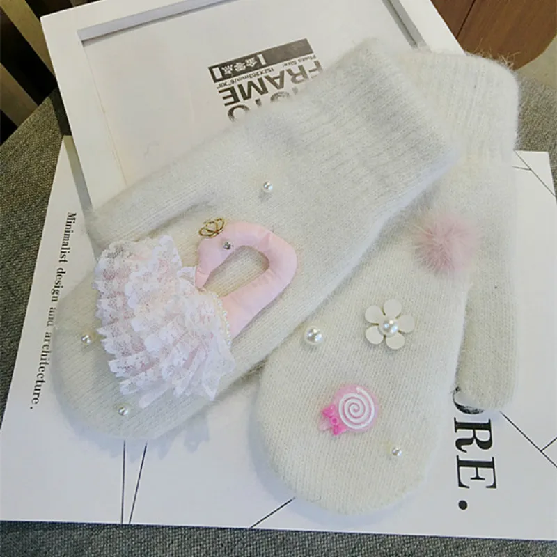 Новое поступление корейской маленький лебедь кроличий мех теплая Женская мода для взрослых вязать перчатки варежки с осенние и зимние