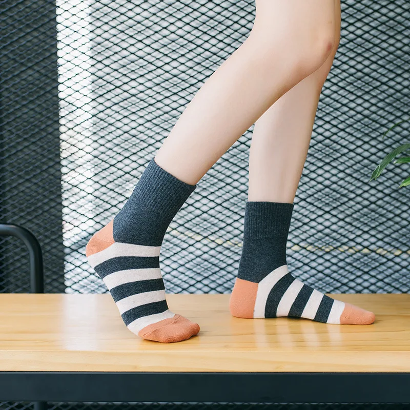 

Hot Sale ! Fashion Spring autumn winter Warm Women Solid Color Short Sock cotton ladies Cute socks striped