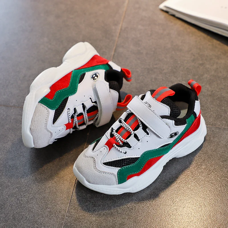 الربيع الصيف جودة الفتيان رياضية الفتيات حذاء كاجوال الاطفال أحذية الأطفال أحذية تزلج مخطط الشريط التصحيح 3 إلى 18 سنوات