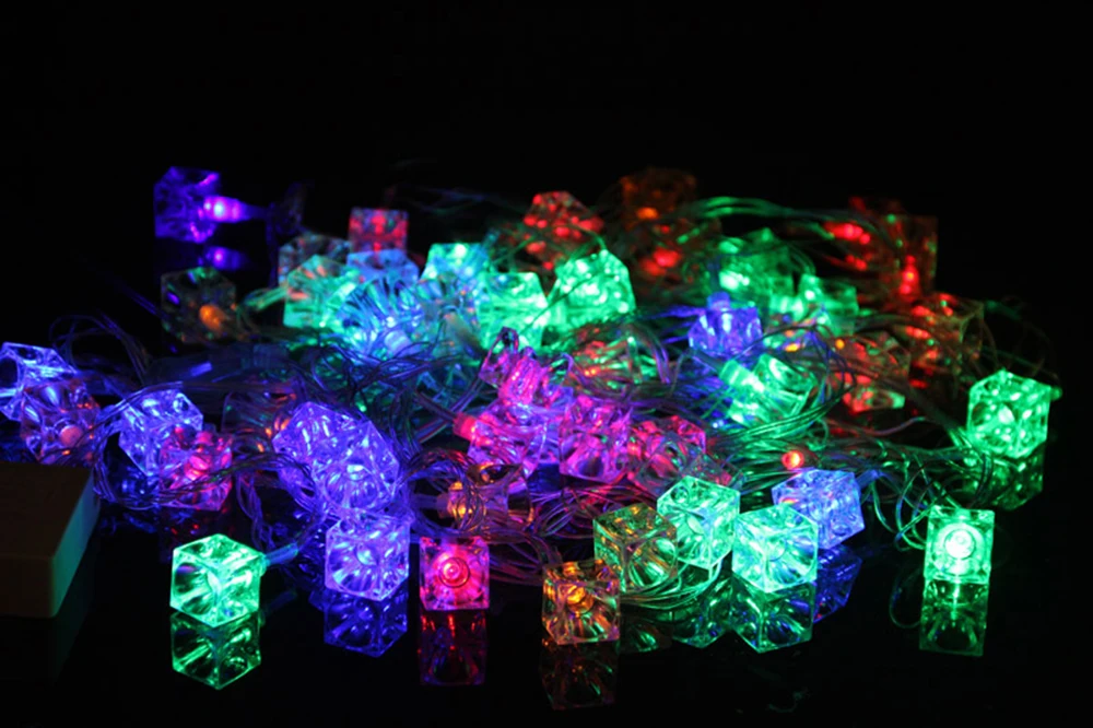 BRELONG Waterproof 4m 28LED Christmas Decorative Light String RGB EU Plug AC220-240V - Ice cubes