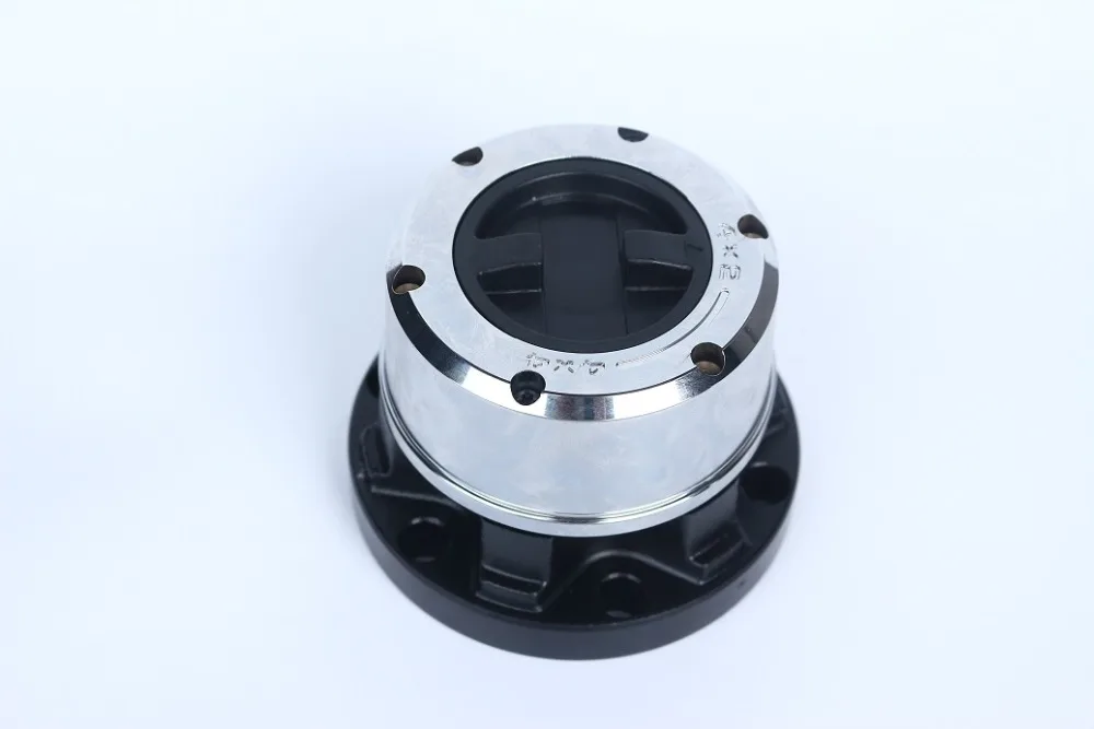 1 piece x High quality manual locking hub AVM 413 for TOYOTA HiLux
